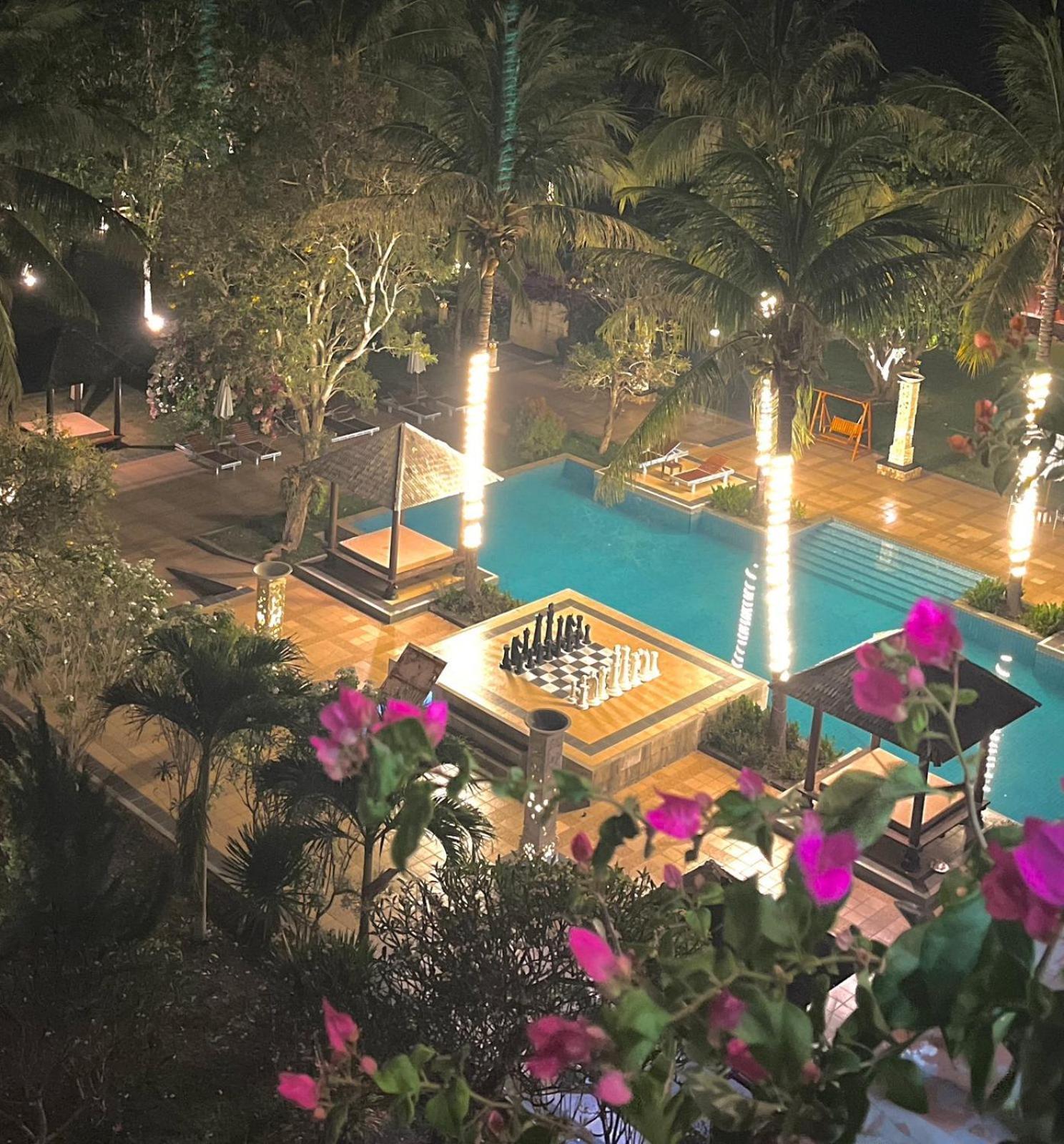 The Jayakarta Suites Komodo Flores Labuan Bajo Zewnętrze zdjęcie